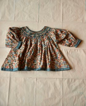 [BONJOUR] Butterfly blouse with cross embroidery /Small Blue flowers print [4Y, 6Y, 8Y]